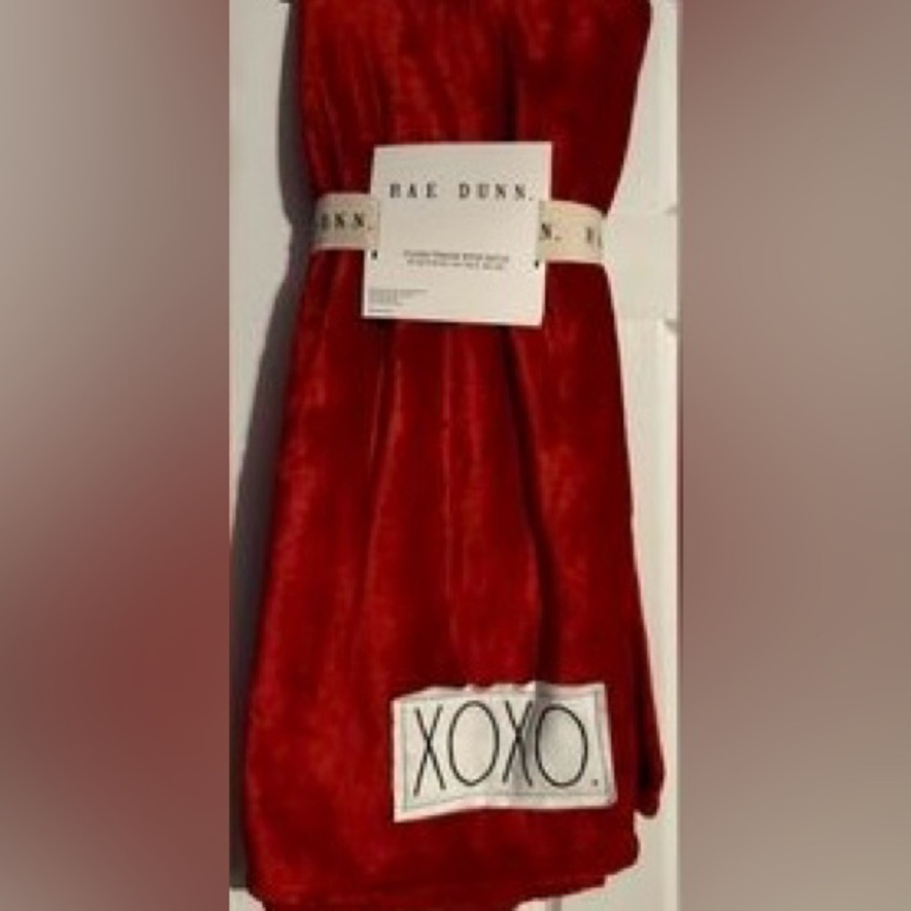 NWT Rae Dunn XOXO Patch/Red/Valentine’s Soft Plush Throw/Blanket 50x70